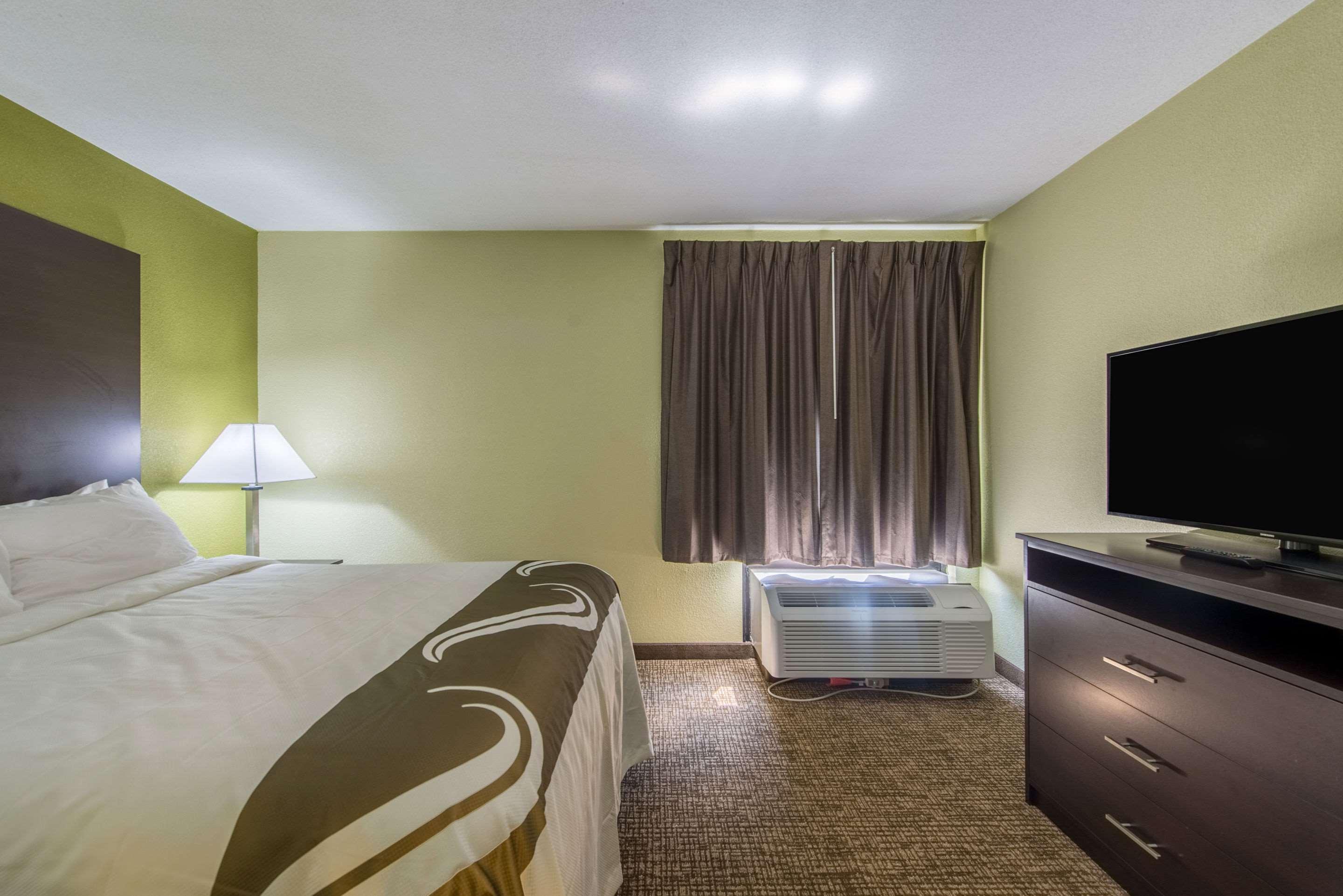 Hotel Quality & Area 2*